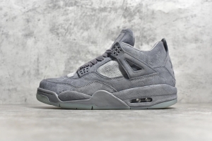 Air Jordan 4 X Kaws