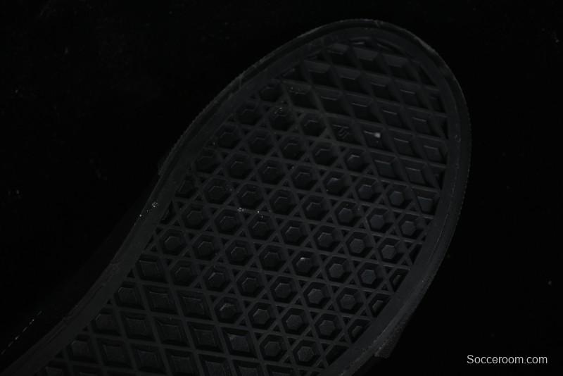 Vans Classics Knu Skool Retro Sneakers with Enlarged Toe and Thickened Trim - VN000CSQW3ZT188