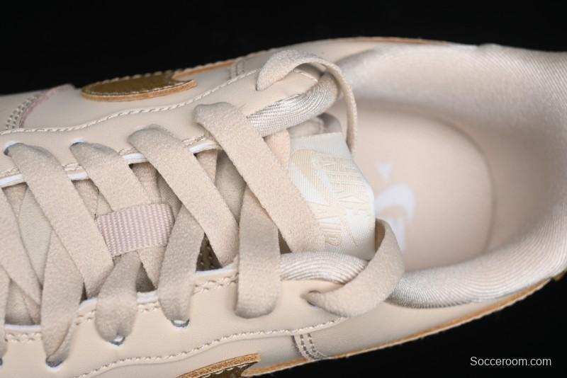 Nike Air Force 1 '07 Low Top Sneakers with Full-Grain Leather and Air Cushion - DQ7569-102