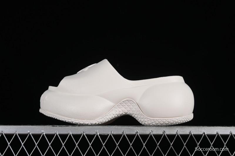 SMFK COMPASS Embossed One-Piece Platform Slides - E9066