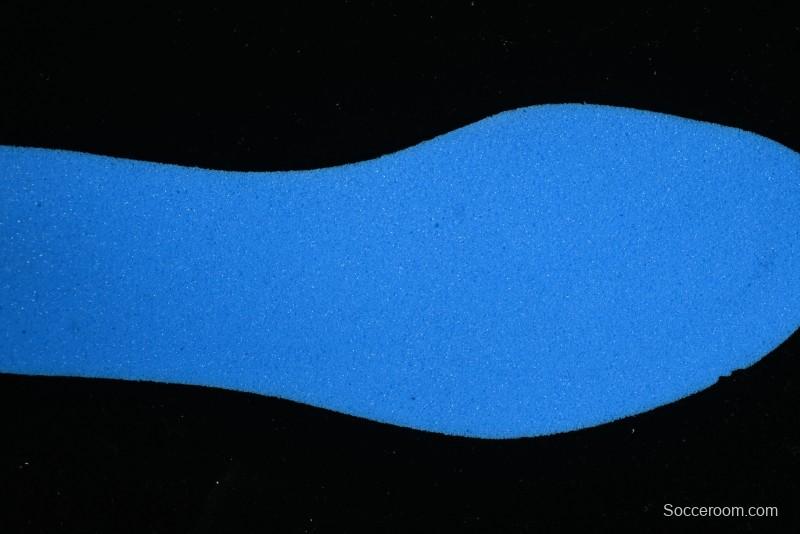 Nike Revolution 7 Wide Running Shoes with Breathable Mesh and Durable Cushioning - FB2207-004