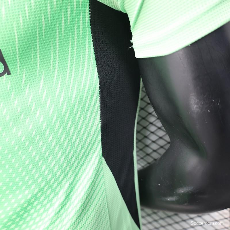 Player Version 25/26 Liverpool Green Goalkeeper Jersey