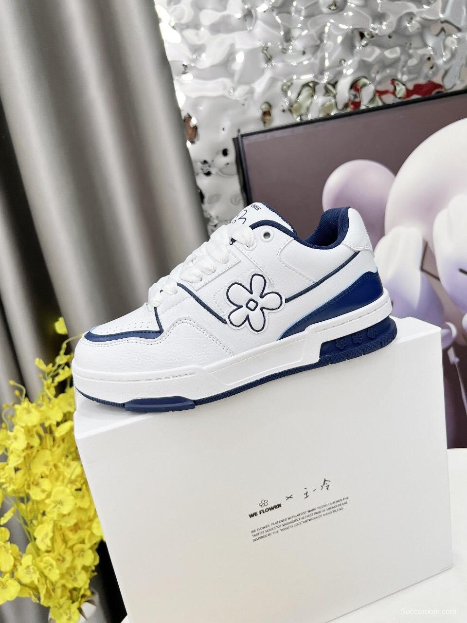 2025 Unisex WEFLOWER White Navy Leather Sneakers LY00280