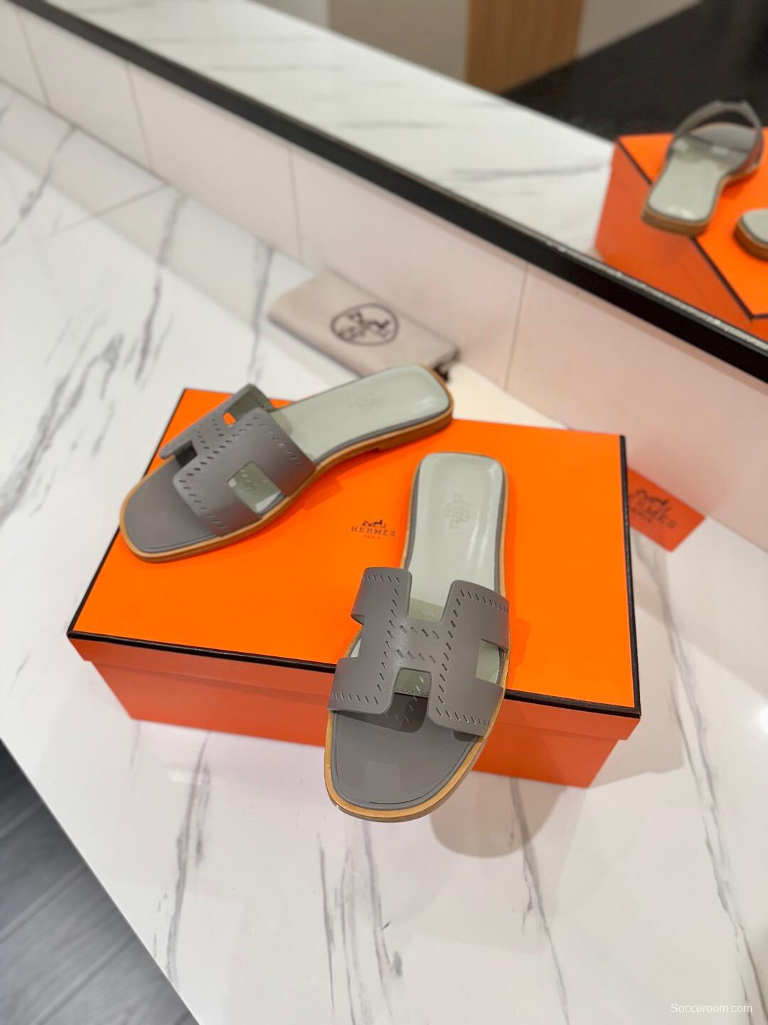 2025 Women Hermès Gray Leather Slippers