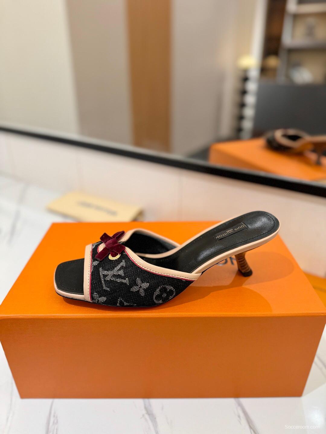 2025 Women Louis Vuitton Black Beige Canvas Kitten Heel Bow KFY00310