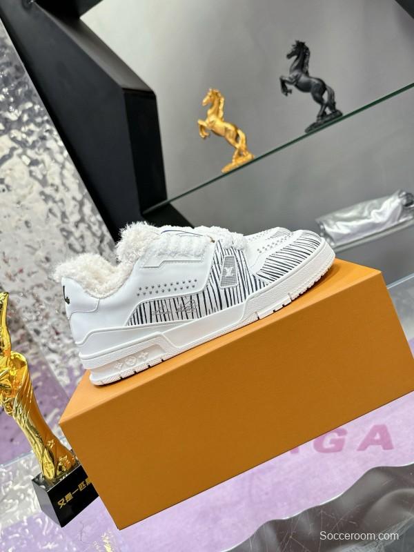 2024 Unisex Louis Vuitton White Leather Plimsolls Monogram MJ00530