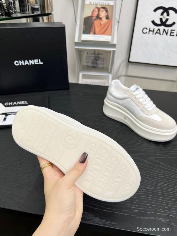 2025 Women Chanel White Beige Leather Suede Sneakers LY00290