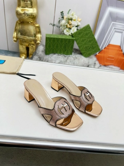 2025 Gucci Beige Leather Slippers MJ00190