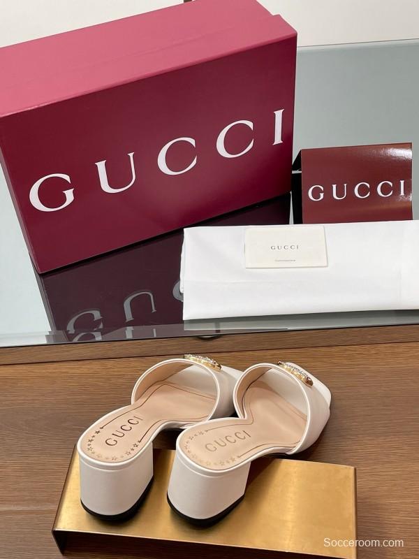 2025 Women Gucci Beige Leather Block Heel Sandals GG Crystal Buckle LY00280