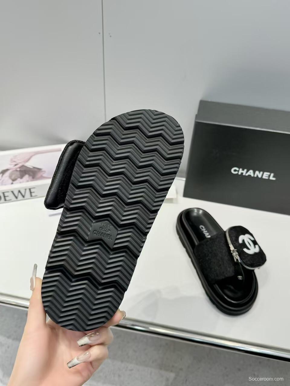 2025 Slippers Chanel Black Fabric Slippers