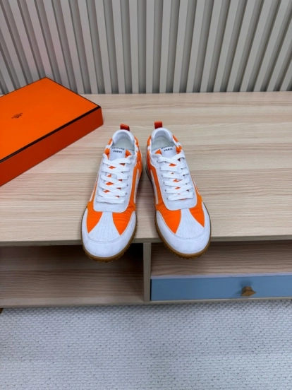 2025 Unisex Hermès White Orange Suede Mesh Sneakers KFY00300