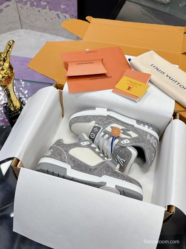 2025 Unisex Louis Vuitton Silver Grey White Leather Fabric Plimsolls Hand-Crafted Crystal AS00400