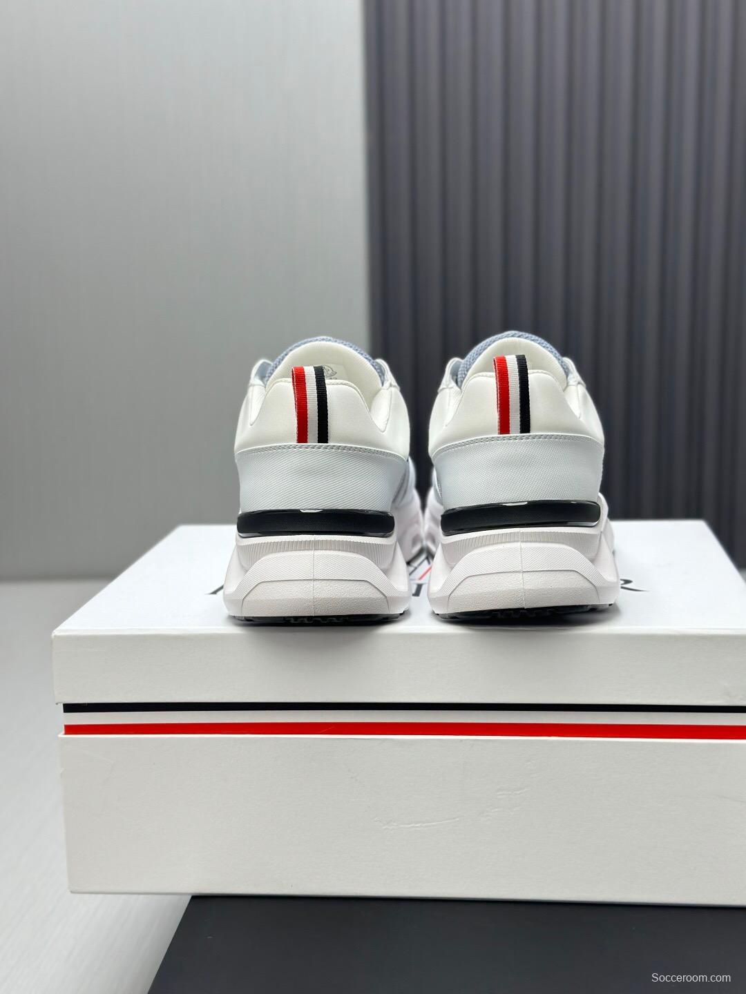 2025 Unisex Moncler White Grey Black Nylon GORE-TEX Trailgrip GTX Outdoor Sneakers KFY00390