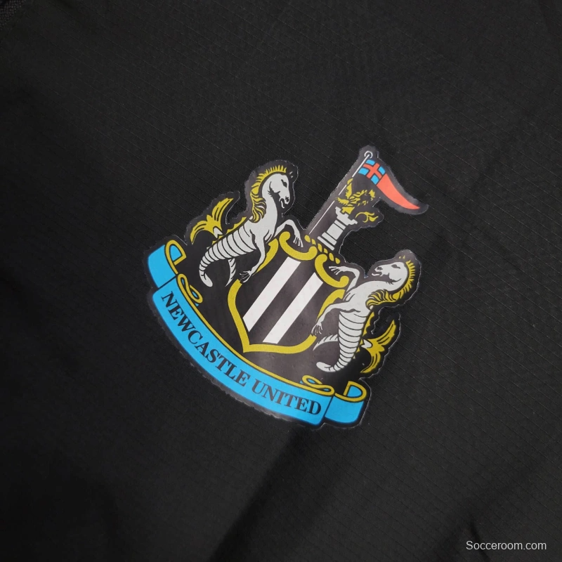 25/26 Newcastle United Jacket Black Windbreaker