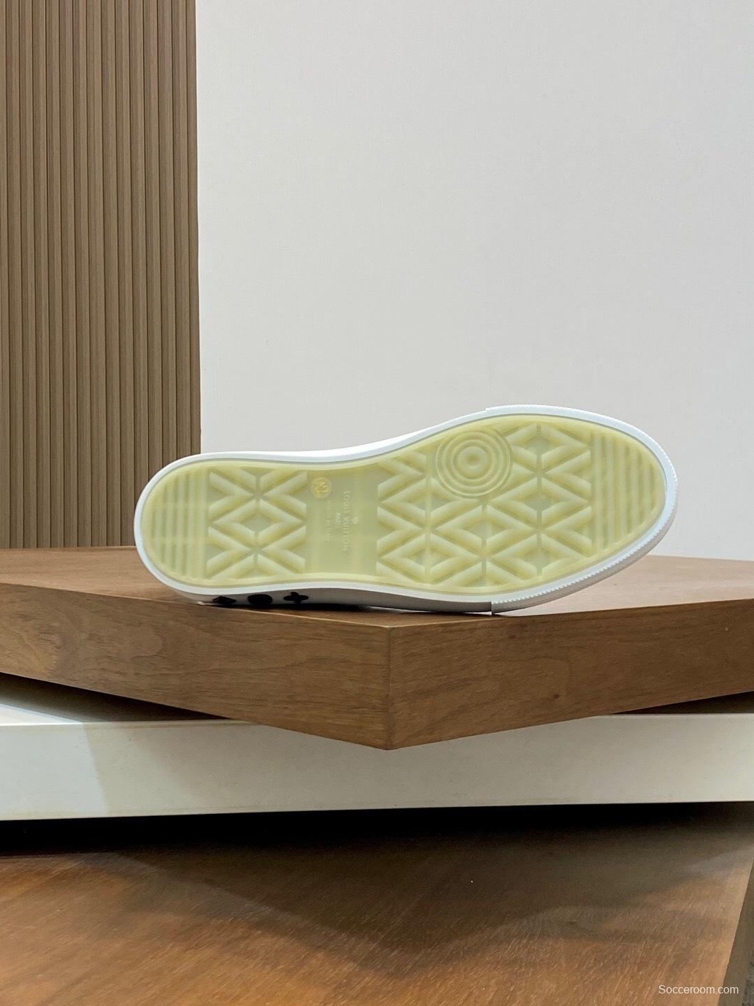 Adidas Originals Casual Sports Boots with High-End Leather Construction - KFY00460