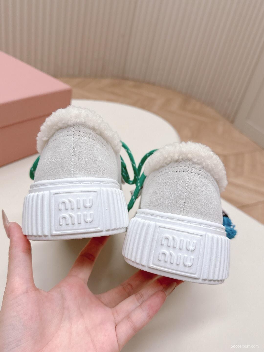 MIUMIU 3D Embroidered Platform Casual Shoes - LY00320/LY00340