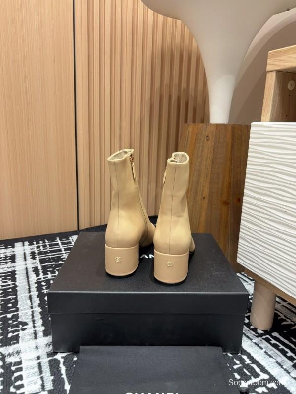 Chanel 2025/SS Quilted Patent Leather Block Heel Elastic Ankle Boots - LY00350