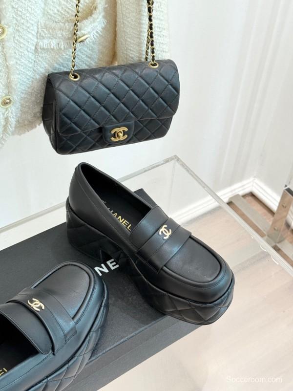Chanel 25K Fall/Winter Double C Platform Loafers with Waterproof Sole - KFY00320