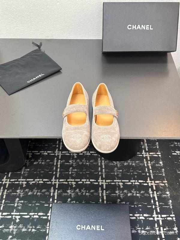 Chanel Quilted Design Slip-On Sandals - KFY00280