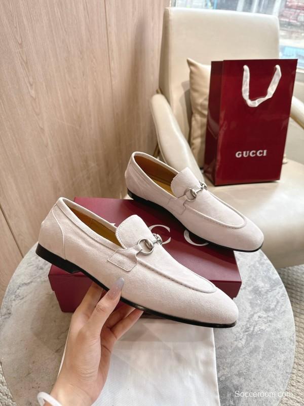 Gucci Leather Loafers with Horsebit Detail - LY00330